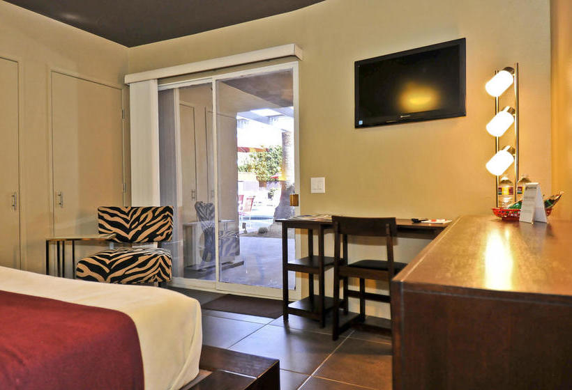 Bearfoot Inn - Clothing Optional Hotel For Gay Men