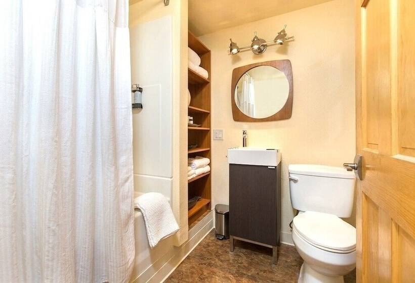 فندق Bell In The Woods B&b