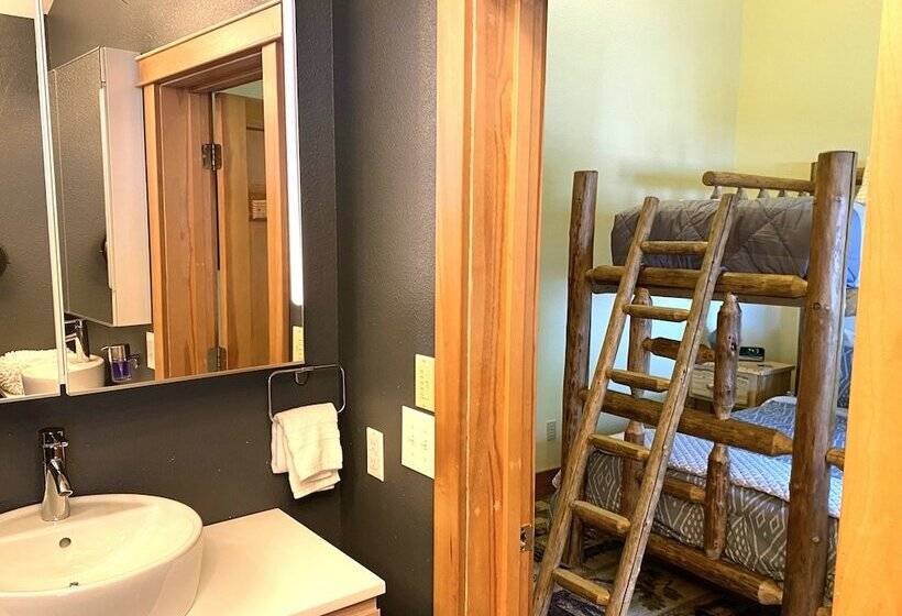 فندق Bell In The Woods B&b