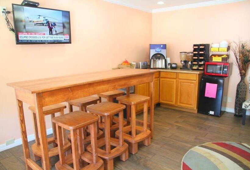 Отель Blue Ridge Inn