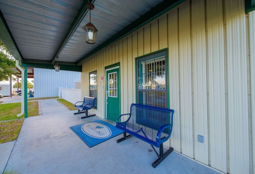 فندق Blueberry Hill