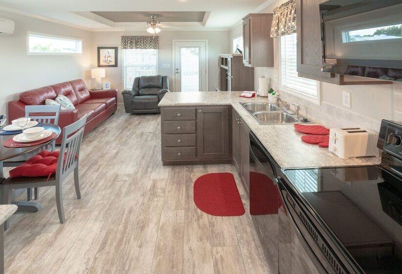 فندق Blueberry Hill