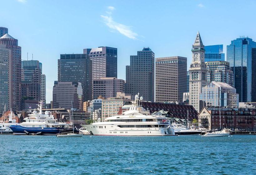 فندق Boston Yacht Haven