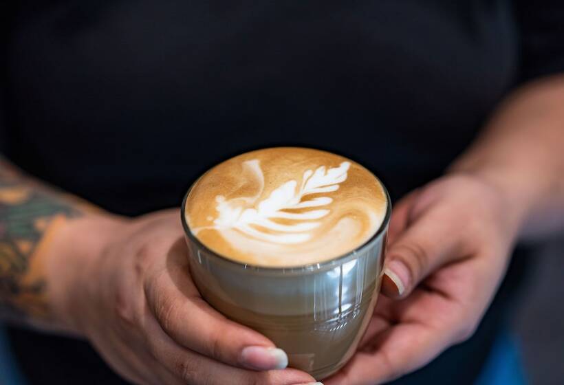 هتل Brannan Cottage Inn