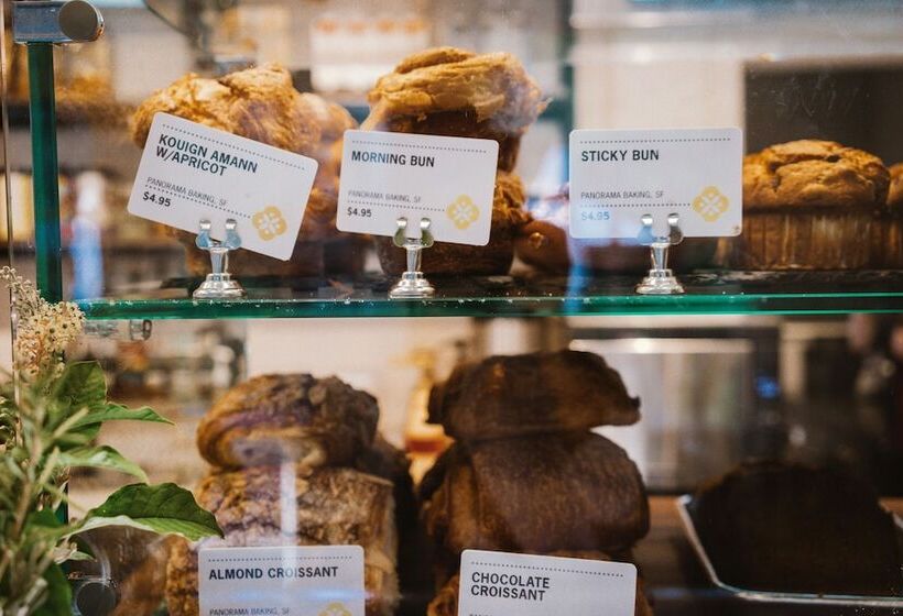 هتل Brannan Cottage Inn