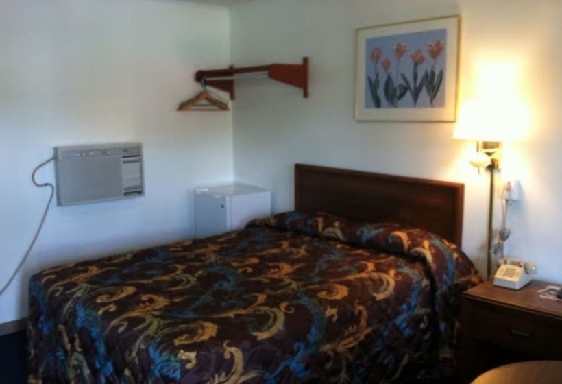 בית מלון כפרי Budget Inn   Scottsboro