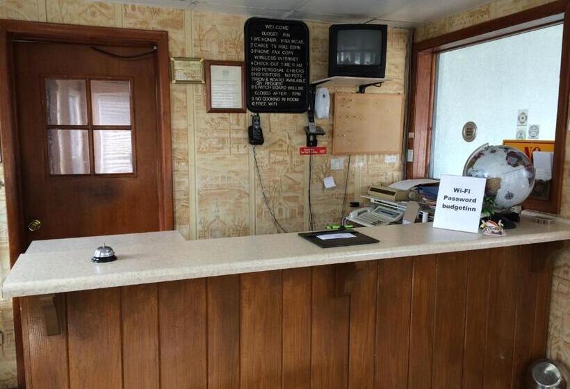 בית מלון כפרי Budget Inn   Scottsboro