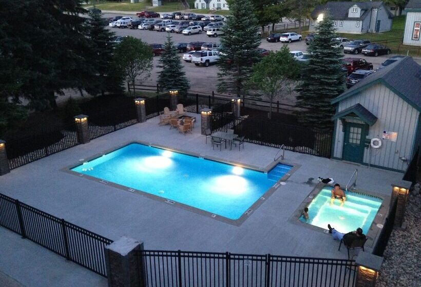 בית מלון כפרי Caberfae Peaks Ski & Golf Resort