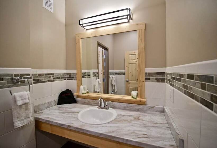 בית מלון כפרי Caberfae Peaks Ski & Golf Resort