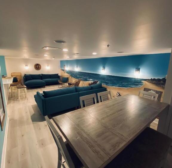 Отель Canalside Inn