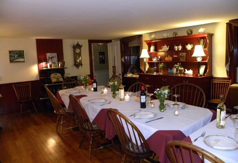 فندق Candleberry Inn On Cape Cod