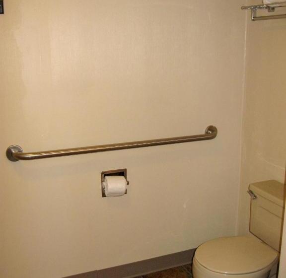 Отель Cedar Hill Lodge