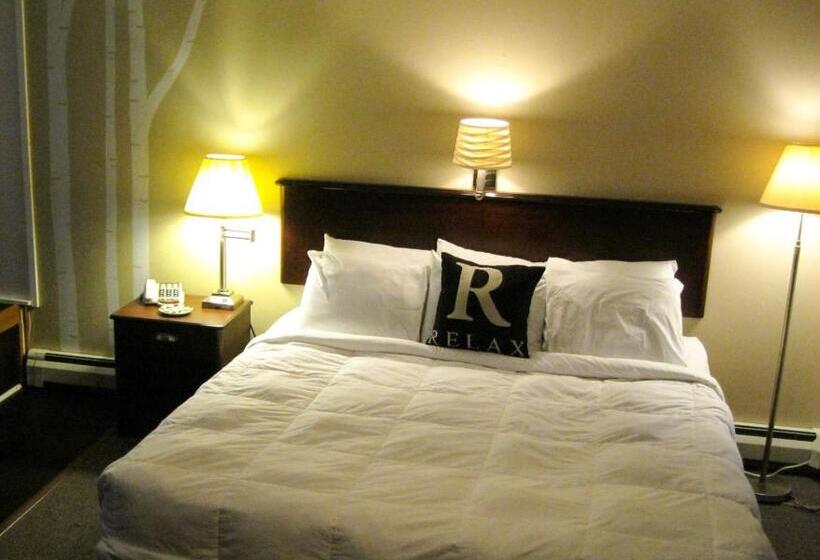 Отель Cedar Hill Lodge