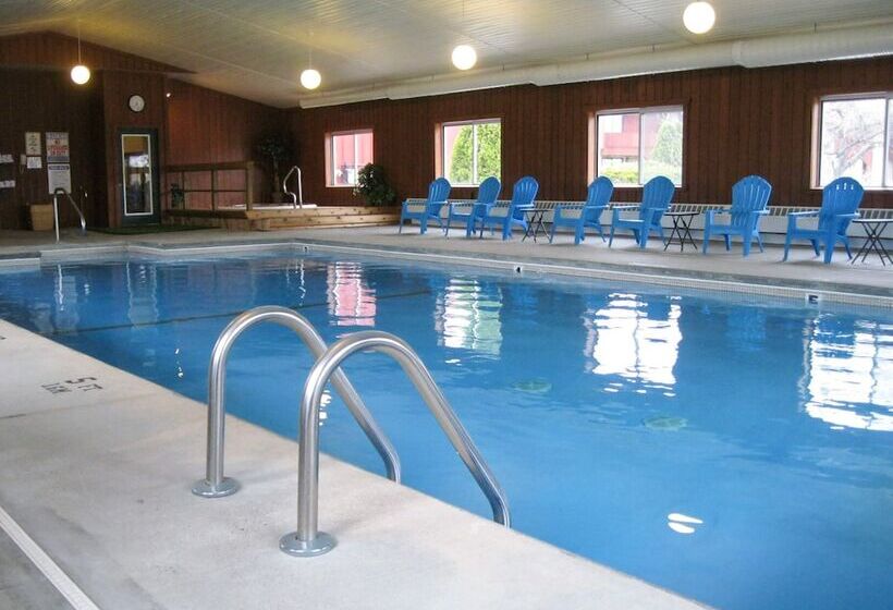 ホテル Cedar Hill Lodge