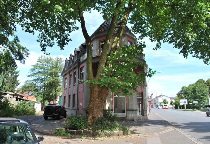 فندق Central Pension