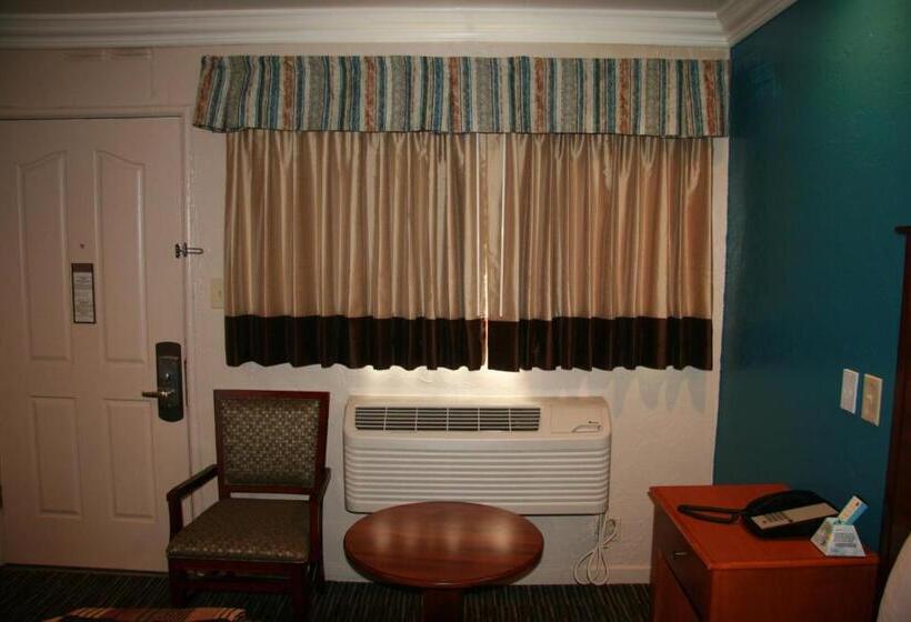 فندق Civic Center Lodge / Lake Merritt Bart