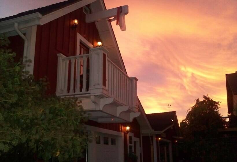 ホテル Cliff Crest Inn