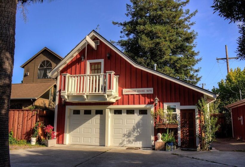 ホテル Cliff Crest Inn