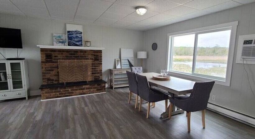 فندق Coastal Inn