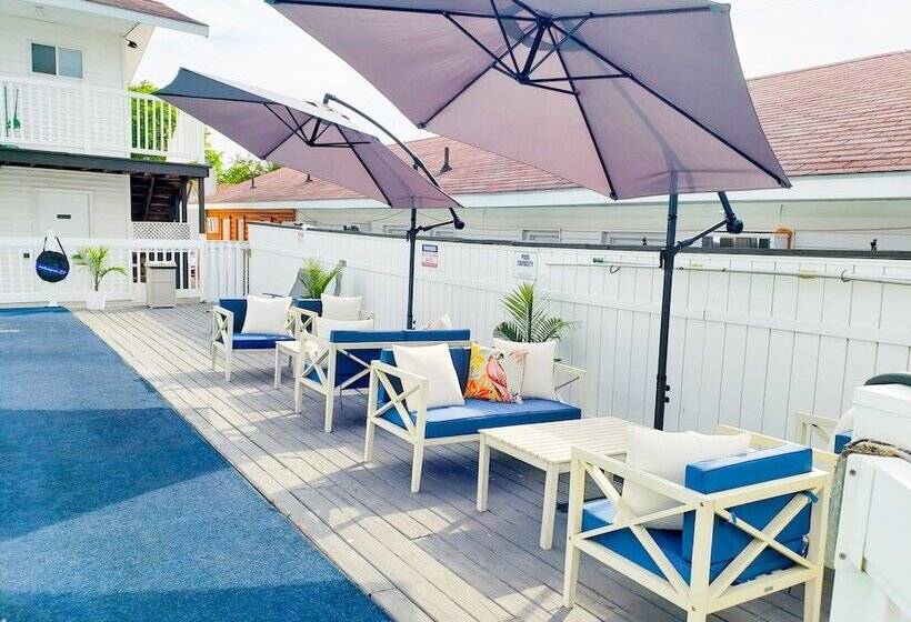 فندق Coastal Inn