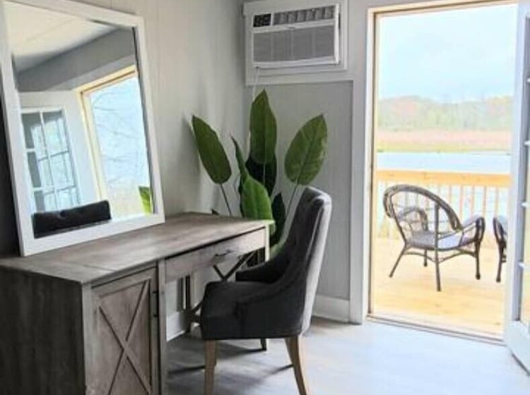 فندق Coastal Inn