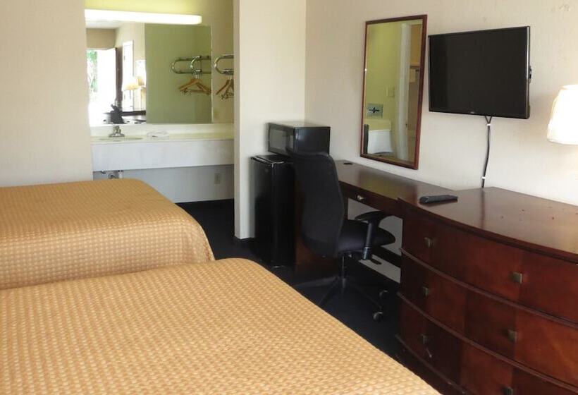 فندق Countryside Inn