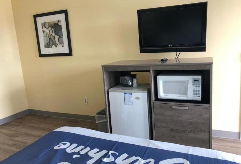 호텔 Days Inn By Wyndham Cape Carteret