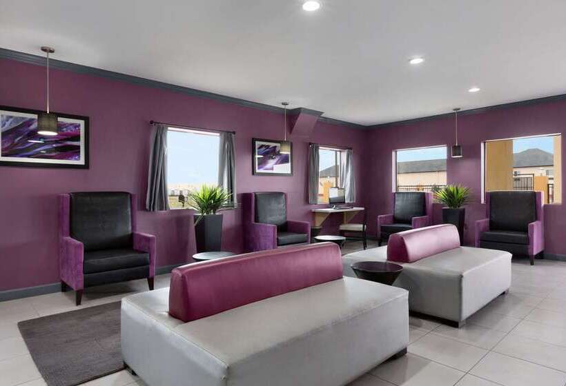 Отель Days Inn By Wyndham Odessa