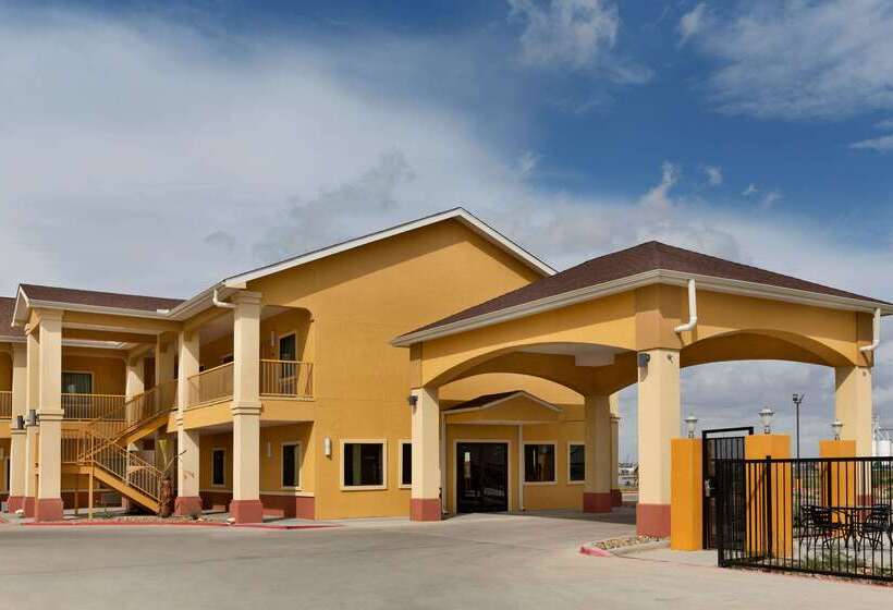 Отель Days Inn By Wyndham Odessa