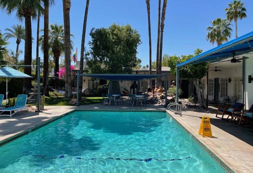 בית מלון כפרי Desert Paradise Gay Mens Clothing Optional Resort