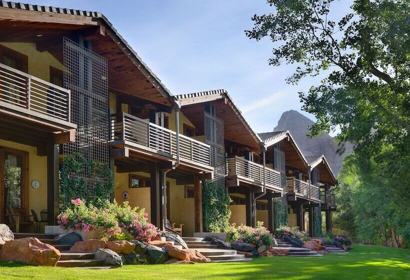 בית מלון כפרי Desert Pearl Inn