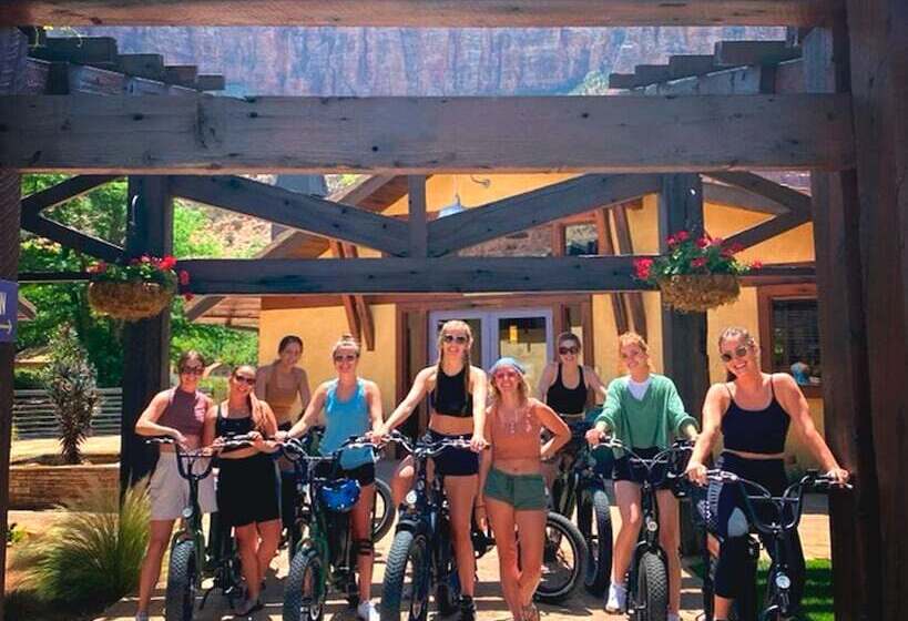 בית מלון כפרי Desert Pearl Inn