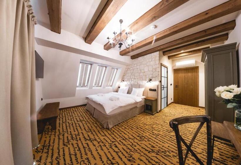 Dwór Bogucin Hotel&restauracja