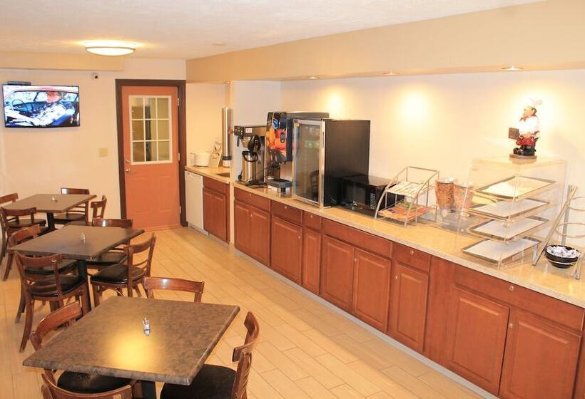 فندق Eco Lux Inn Norfolk