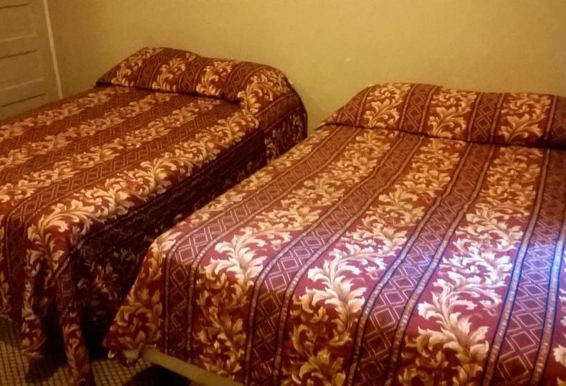 Отель Europa Hostel