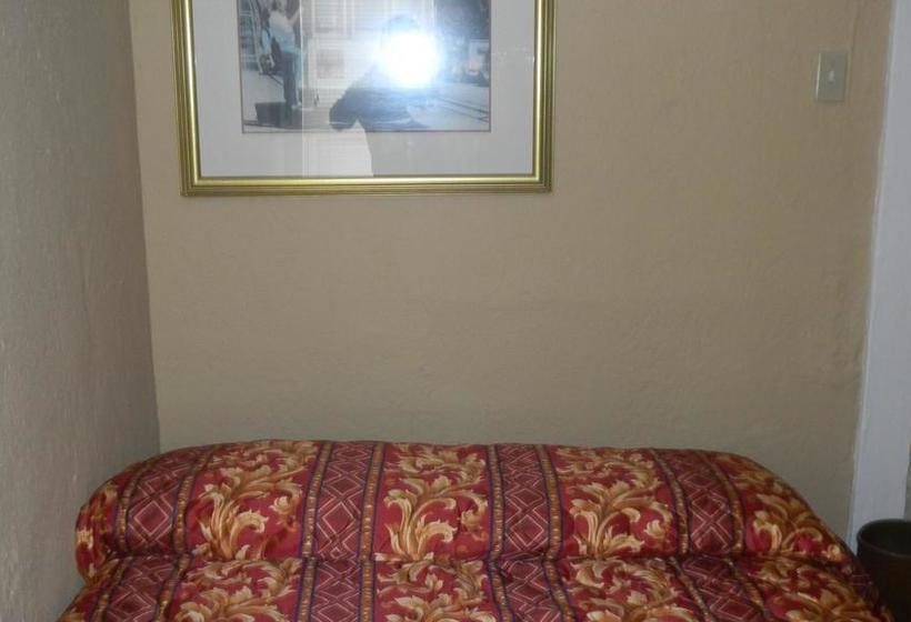 Отель Europa Hostel