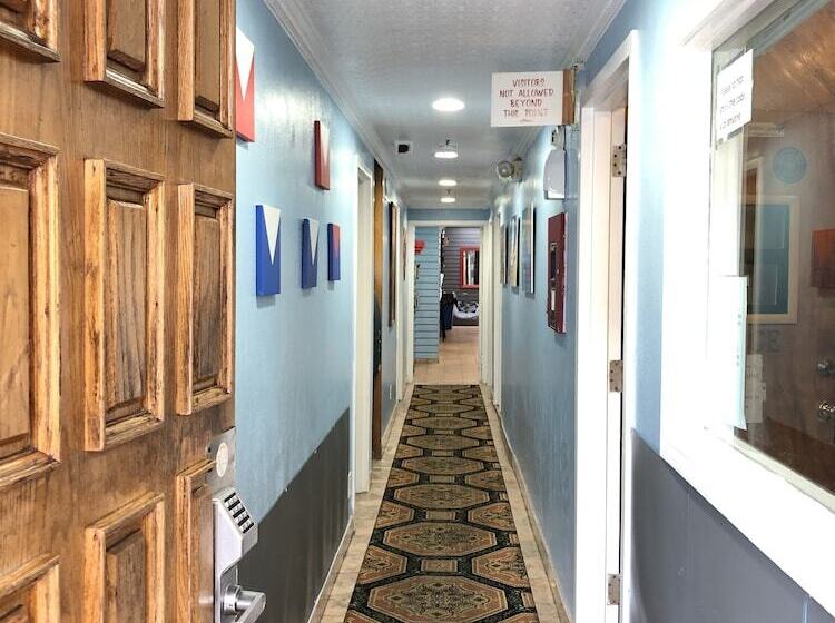 Отель European Hostel