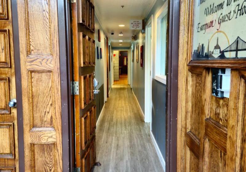 Отель European Hostel