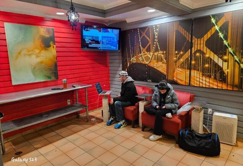 Отель European Hostel