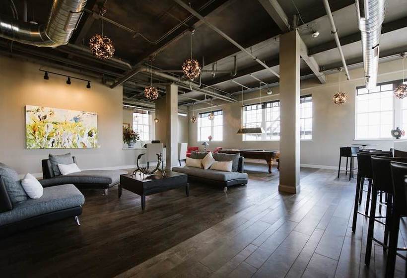 酒店 Foundry Suites