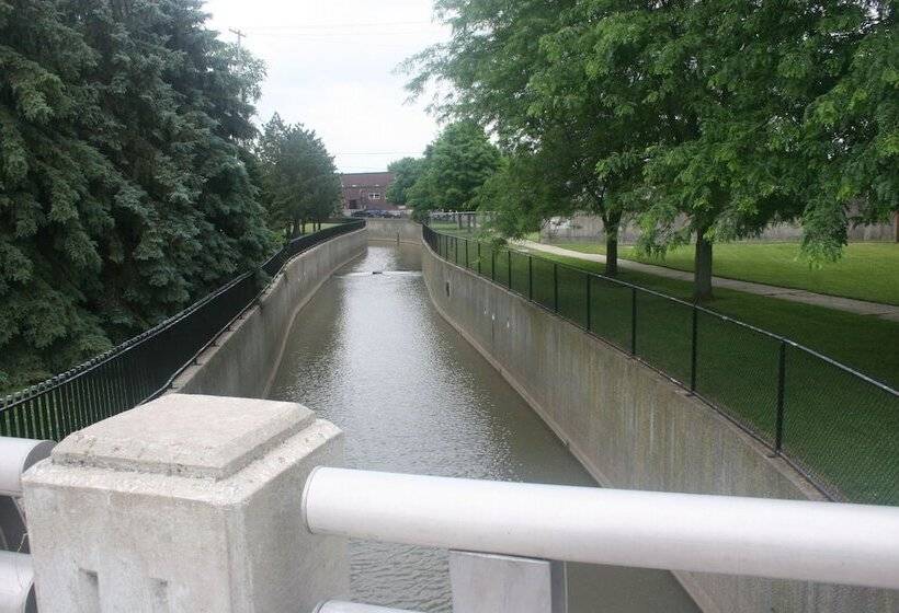 فندق Fountain Inn