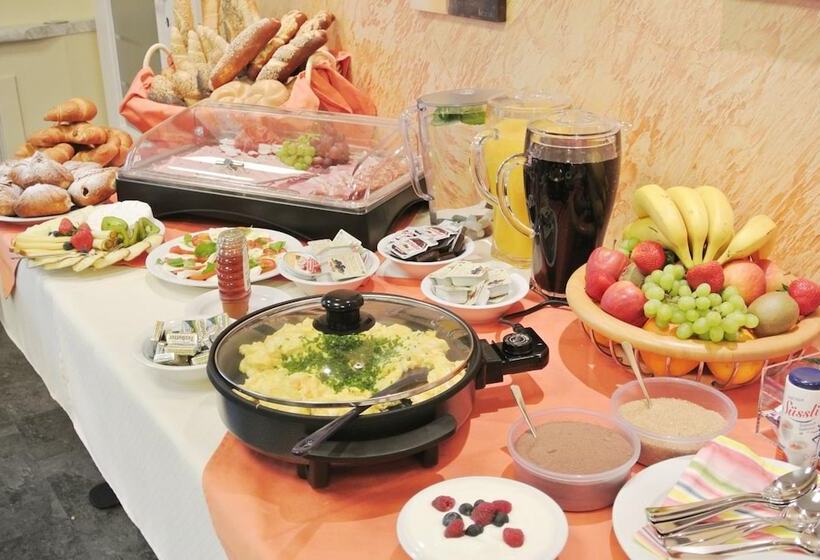 فندق Frühstückspension Paradiesgartl