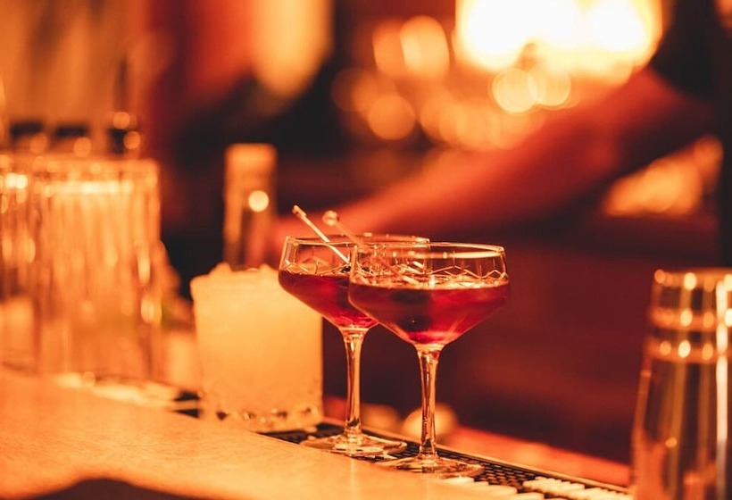 هتل Gallatin River Lodge