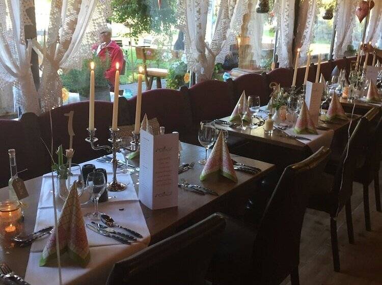 Отель Gasthof Im Wiesengrund