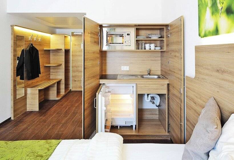 Отель Green Deer Bavarian