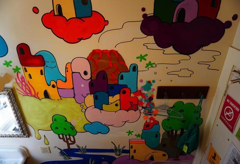 בית מלון כפרי Green Tortoise Hostel