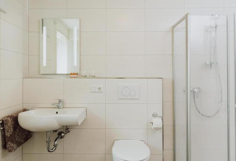 Отель Gästehaus Hötzl