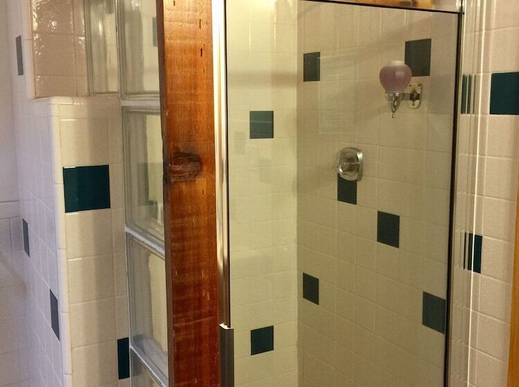 酒店 Guadalupe Inn