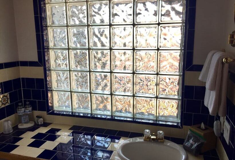 酒店 Guadalupe Inn