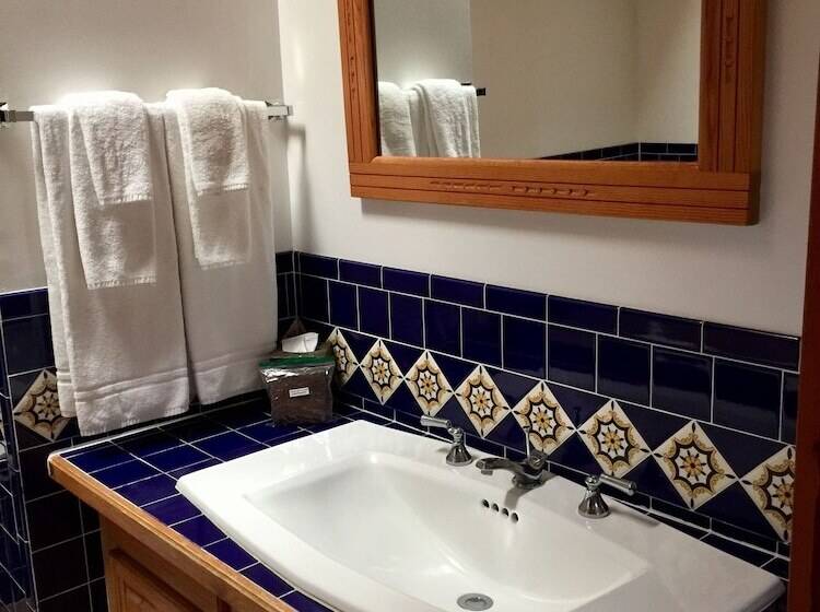 酒店 Guadalupe Inn